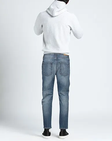 https://images.styletyx.com/images/blue-denim-denim-pants-daniele-alessandrini-homme-1183439725_3.webp