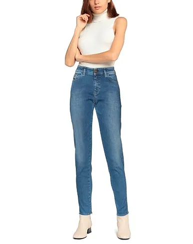 https://images.styletyx.com/images/blue-denim-denim-pants-diesel-872655431_2.webp