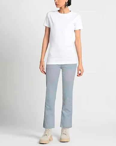 https://images.styletyx.com/images/blue-denim-denim-pants-john-elliott-3189077_2.webp