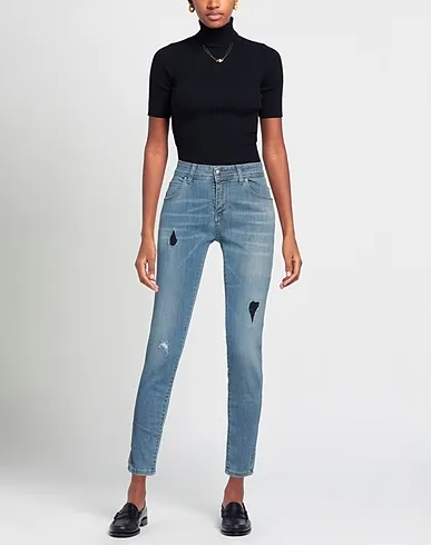 https://images.styletyx.com/images/blue-denim-denim-pants-noir-n-bleu-3315236_2.webp