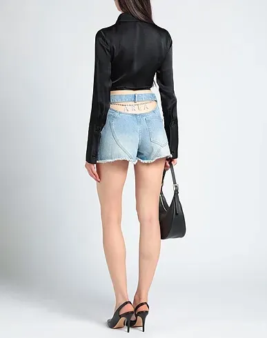 https://images.styletyx.com/images/blue-denim-denim-shorts-area-453834185_3.webp
