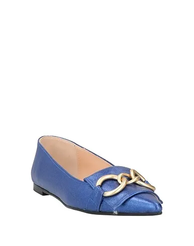 https://images.styletyx.com/images/blue-leather-loafers-giulia-neri-1004558953_2.webp