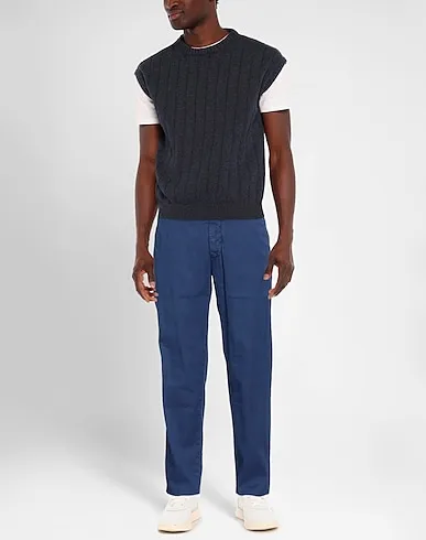 https://images.styletyx.com/images/blue-plain-weave-casual-pants-blauer-103614422_2.webp