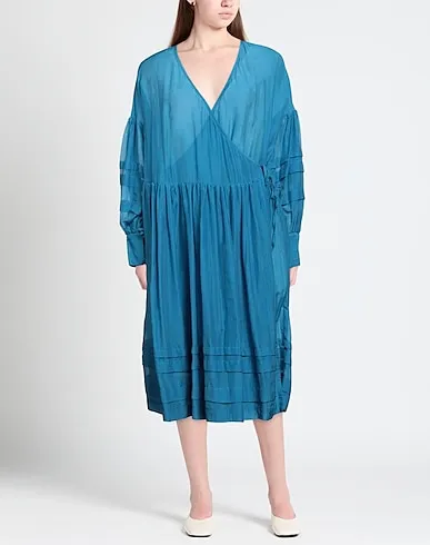https://images.styletyx.com/images/blue-plain-weave-midi-dress-pdr-phisique-du-role-1277353888_2.webp