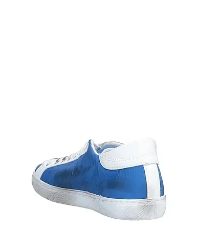 https://images.styletyx.com/images/blue-sneakers-2star-1364325_3.webp