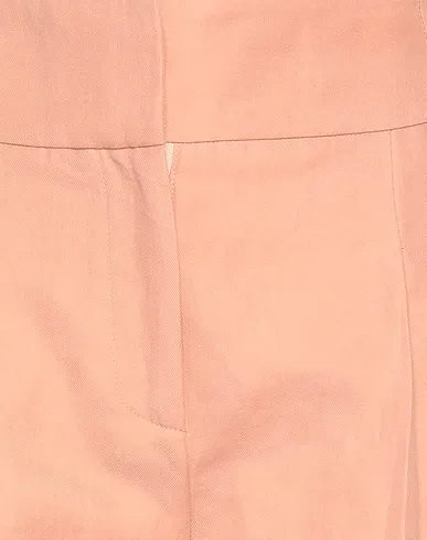 https://images.styletyx.com/images/blush-gabardine-shorts-bermuda-eleventy-3086754_4.webp
