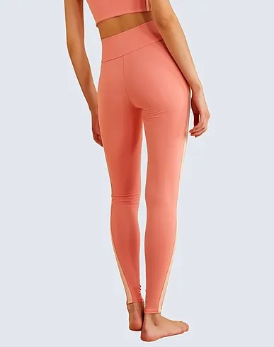https://images.styletyx.com/images/blush-jersey-leggings-live-the-process-13220504_3.webp