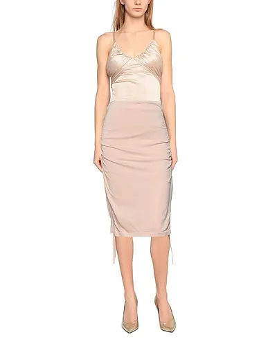 https://images.styletyx.com/images/blush-knitted-midi-skirt-laneus-1125122_2.webp