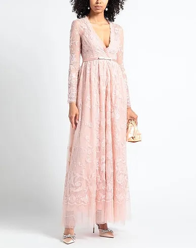 https://images.styletyx.com/images/blush-lace-long-dress-needle-thread-1549185015_2.webp
