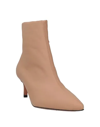 https://images.styletyx.com/images/blush-leather-ankle-boot-emmenne-by-martina-nanni-1004559153_2.webp