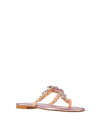 https://images.styletyx.com/images/blush-leather-flip-flops-yuna-marsella-1004557660_2.webp