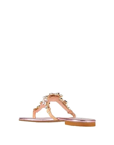 https://images.styletyx.com/images/blush-leather-flip-flops-yuna-marsella-1004557660_3.webp