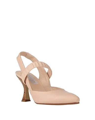 https://images.styletyx.com/images/blush-leather-pump-marian-12920658_2.webp