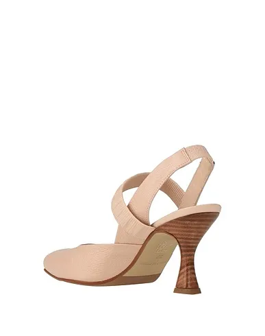 https://images.styletyx.com/images/blush-leather-pump-marian-12920658_3.webp