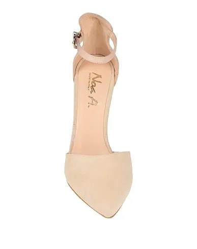 https://images.styletyx.com/images/blush-leather-pump-noa-a-1928256388_4.webp