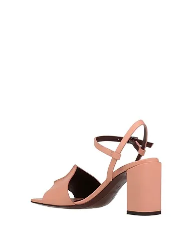 https://images.styletyx.com/images/blush-leather-sandals-hazy-13353988_3.webp