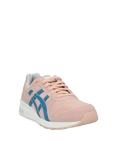 https://images.styletyx.com/images/blush-leather-sneakers-asics-3186576_2.webp