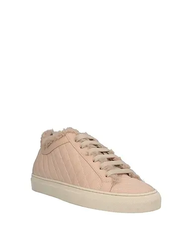 https://images.styletyx.com/images/blush-sneakers-le-silla-1928599086_2.webp