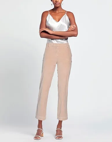 https://images.styletyx.com/images/blush-velvet-casual-pants-room-52-2705219_2.webp