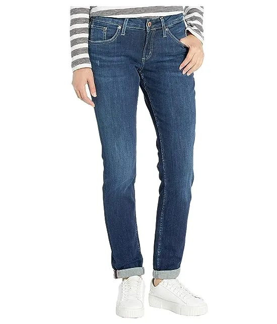 https://images.styletyx.com/images/boyfriend-mid-rise-slim-leg-jeans-in-indigo-l27101ssx365-silver-jeans-co-1889530_1.webp