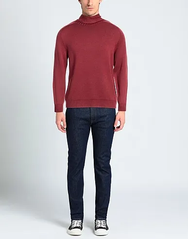 https://images.styletyx.com/images/brick-red-knitted-turtleneck-dondup-874929706_2.webp
