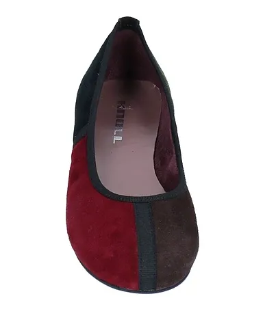 https://images.styletyx.com/images/brick-red-leather-ballet-flats-knoll-1549962355_4.webp