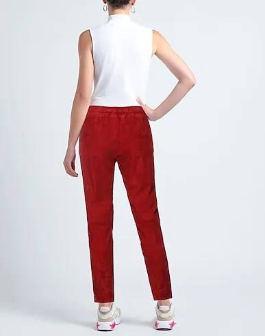 https://images.styletyx.com/images/brick-red-leather-casual-pants-h8li-paris-1009982684_3.webp