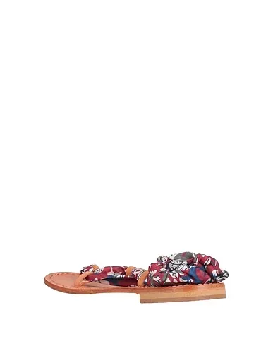 https://images.styletyx.com/images/brick-red-leather-flip-flops-stringart-13438707_3.webp
