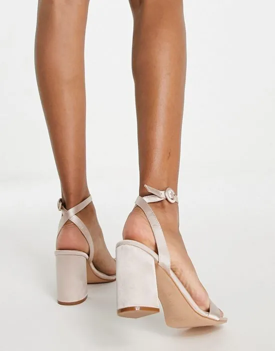 https://images.styletyx.com/images/bridal-wink-heel-sandals-in-blush-be-mine-1735436_2.webp