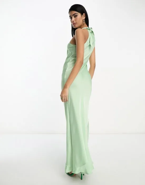 https://images.styletyx.com/images/bridesmaid-halterneck-maxi-dress-in-mint-green-vila-873598526_4.webp