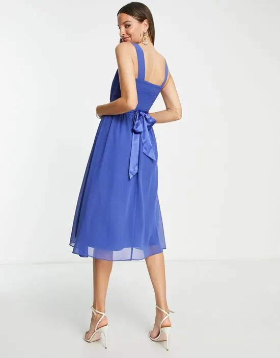 https://images.styletyx.com/images/bridesmaid-midi-skater-dress-in-blue-little-mistress-tall-1954444_2.webp