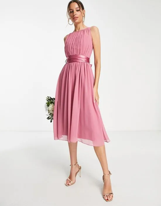 https://images.styletyx.com/images/bridesmaid-midi-skater-dress-in-dark-pink-little-mistress-tall-2771824_4.webp