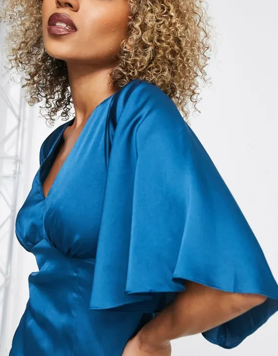 https://images.styletyx.com/images/bridesmaids-satin-maxi-dress-with-flutter-sleeve-and-split-in-teal-blue-liquorish-13335575_4.webp