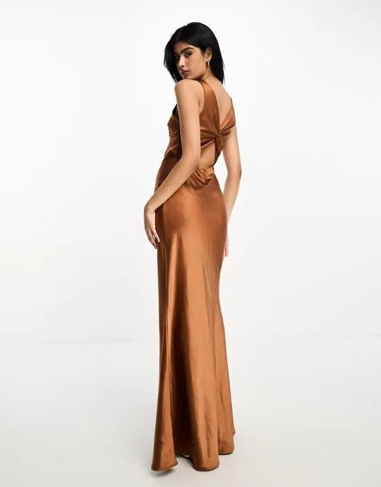 https://images.styletyx.com/images/bridesmaids-twist-back-satin-slip-dress-in-rust-six-stories-875263381_4.webp