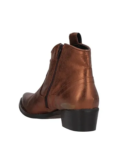 https://images.styletyx.com/images/bronze-leather-ankle-boot-1725-a-2678108_3.webp