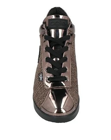 https://images.styletyx.com/images/bronze-plain-weave-sneakers-agile-by-rucoline-13412078_4.webp