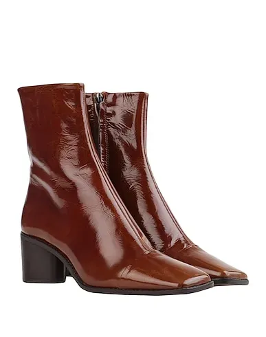 https://images.styletyx.com/images/brown-ankle-boot-jonak-633659_2.webp