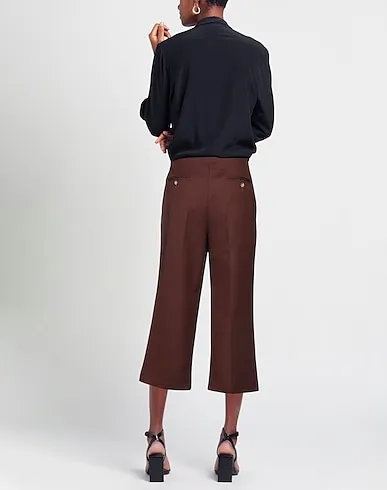 https://images.styletyx.com/images/brown-crepe-casual-pants-khaite-15480380_3.webp