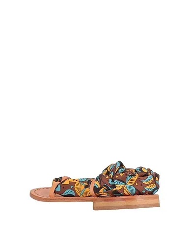 https://images.styletyx.com/images/brown-crepe-flip-flops-stringart-710774443_3.webp