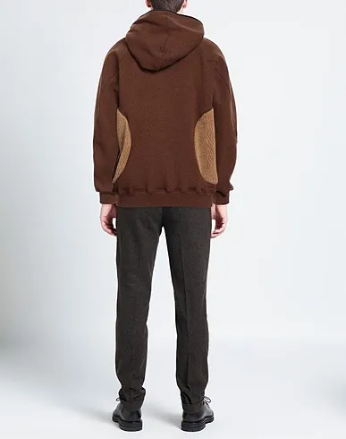 https://images.styletyx.com/images/brown-knitted-cardigan-arnar-mar-jonsson-1180401248_3.webp