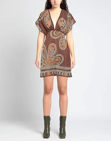 https://images.styletyx.com/images/brown-knitted-short-dress-circus-hotel-13049490_2.webp