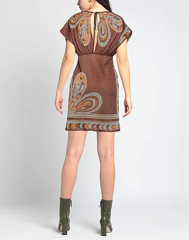 https://images.styletyx.com/images/brown-knitted-short-dress-circus-hotel-13049490_3.webp