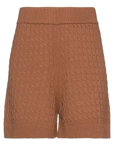 https://images.styletyx.com/images/brown-knitted-shorts-bermuda-brand-unique-665705_1.webp