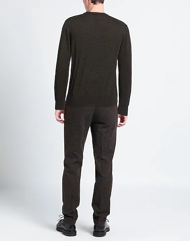 https://images.styletyx.com/images/brown-knitted-sweater-billionaire-2352763_3.webp