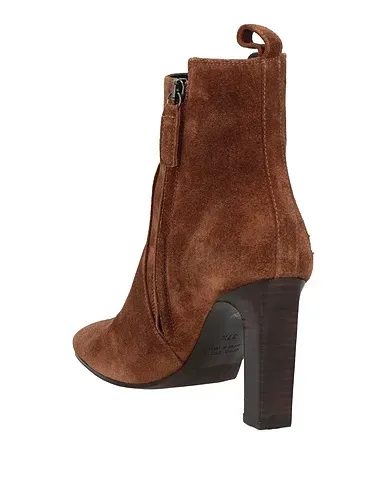 https://images.styletyx.com/images/brown-leather-ankle-boot-lella-baldi-710951158_3.webp