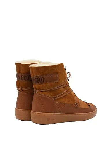 https://images.styletyx.com/images/brown-leather-ankle-boot-pulse-low-shearling-moon-boot-1445522_2.webp