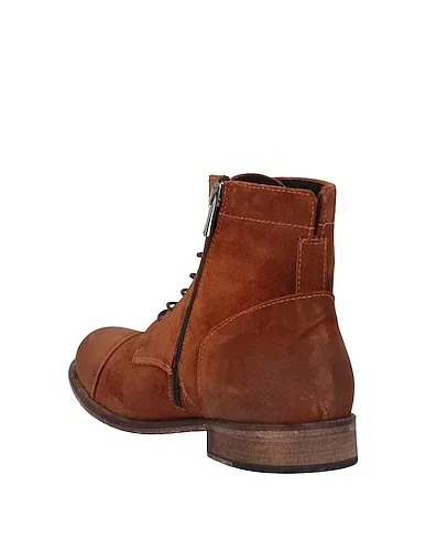 https://images.styletyx.com/images/brown-leather-boots-berna-13656454_3.webp
