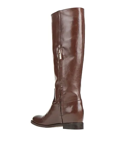https://images.styletyx.com/images/brown-leather-boots-pierfrancesco-vincenti-1004558580_3.webp