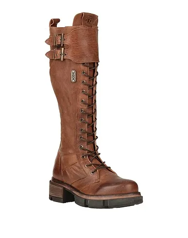 https://images.styletyx.com/images/brown-leather-boots-zeis-excelsa-16660340_2.webp