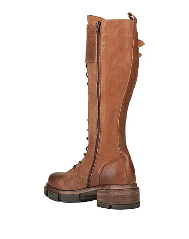 https://images.styletyx.com/images/brown-leather-boots-zeis-excelsa-16660340_3.webp